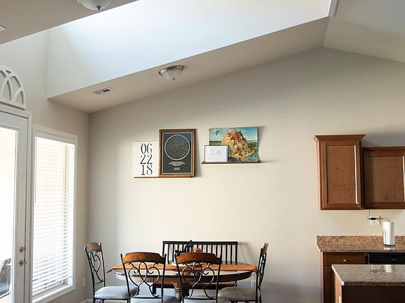 3rd image of 2630 Tobacco Cir APT B