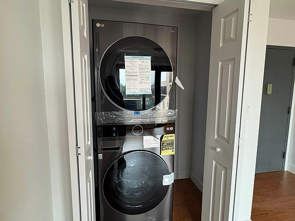 3rd image of 30-63 31st St #601