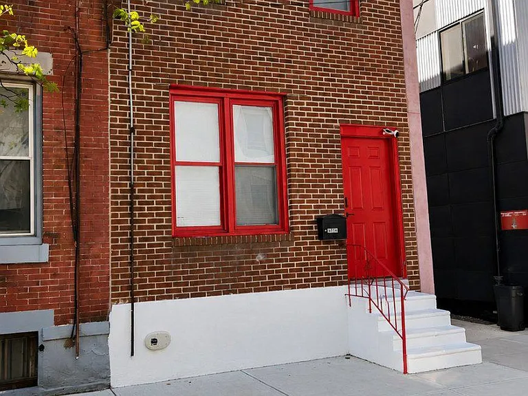 1558 N Randolph St #1 — Photo 2