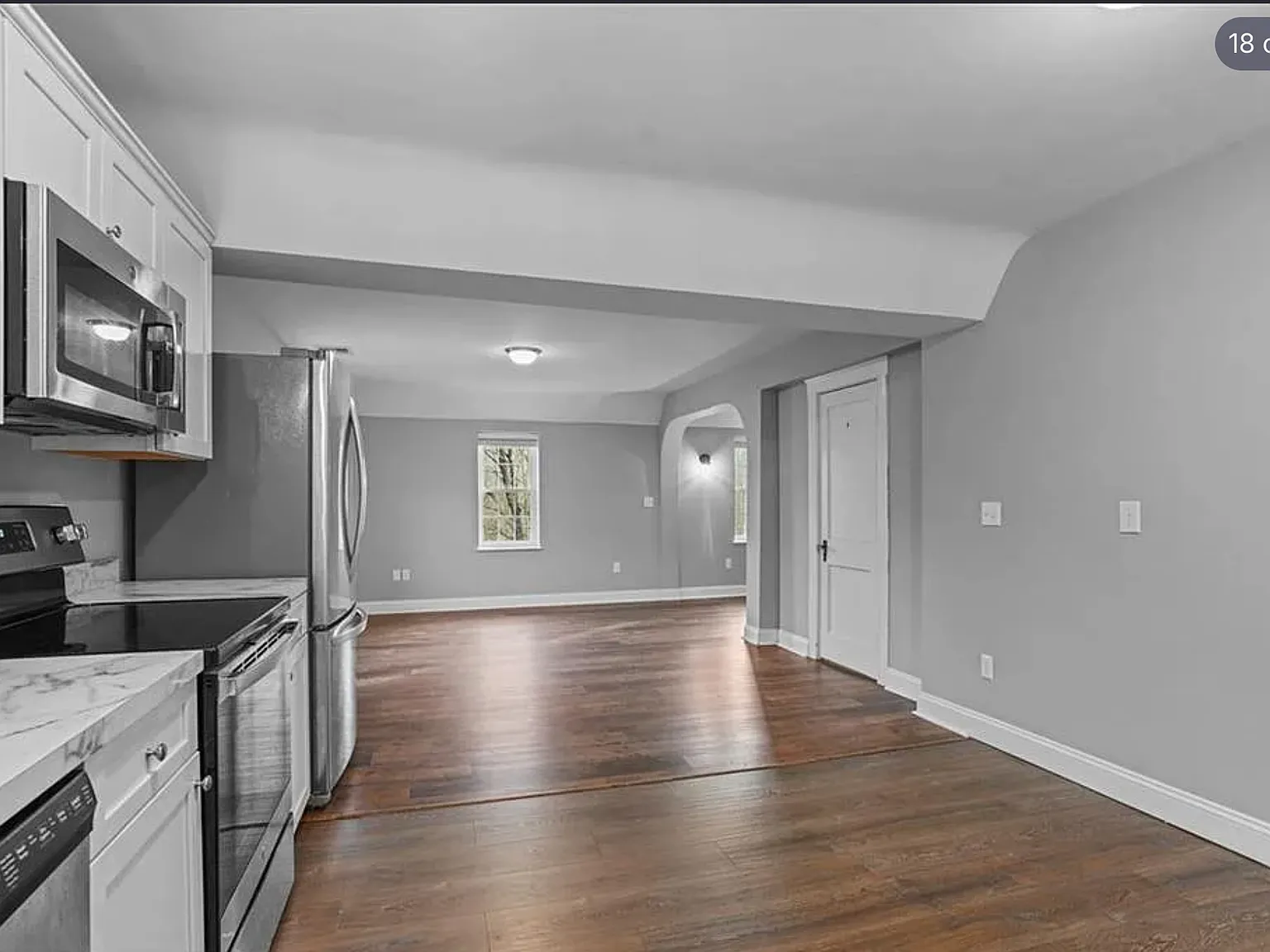1 bed, 980 sqft, $2,200 — Photo 2