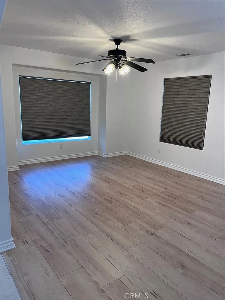 4 bed, 2226 sqft, $2,500 — Photo 4