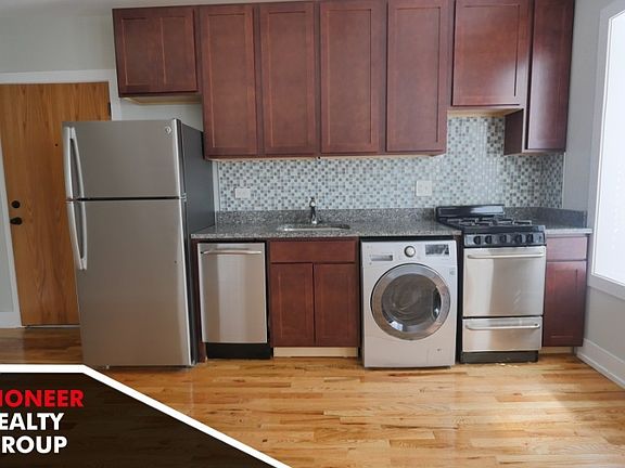 4th image of 550 W Arlington Pl #550102