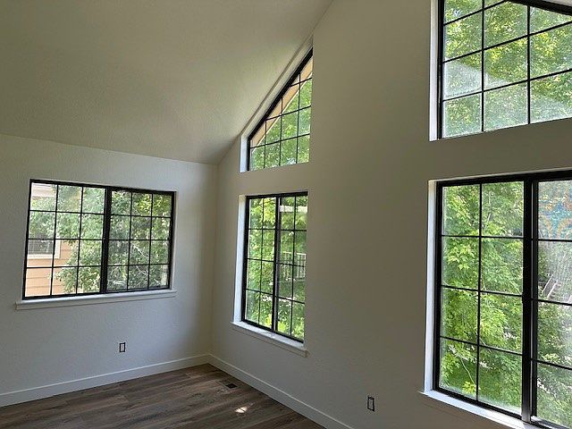 Sunroom/Office/3rd Bedroom