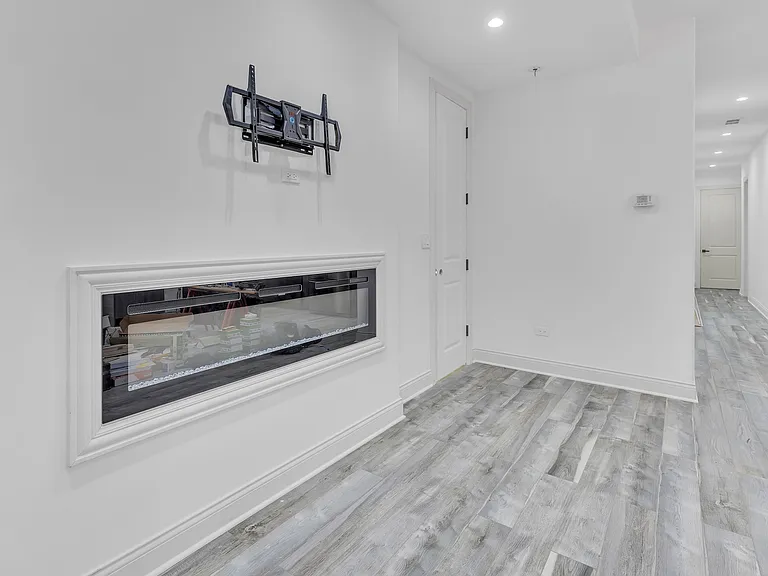 2109 N Spaulding Ave #1 — Photo 5