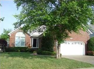 7616 Auburn Oaks Ct, Louisville, KY 40214
