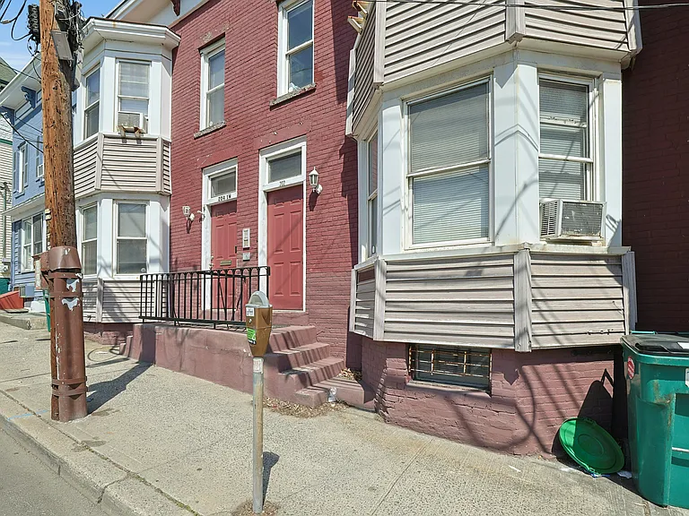 202 Main St #2E — Photo 26