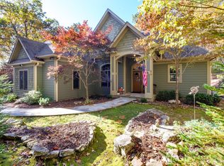 674 Soquili Dr, Brevard, NC 28712