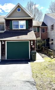 7 Banyan St, Selinsgrove, PA, 17870