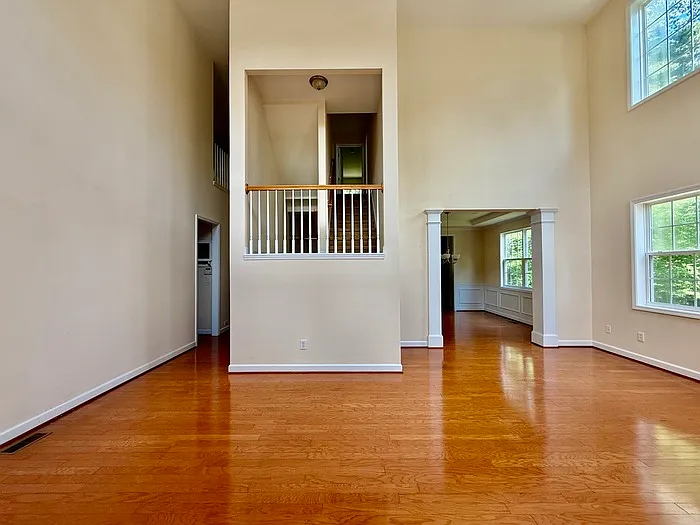 410 Harkness Cir — Photo 8