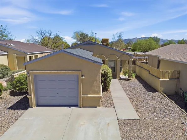 2012 Strawberry Pl NE, Rio Rancho, NM 87144