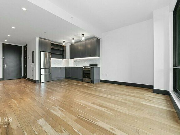 2nd image of 1134 Fulton St APT 6L