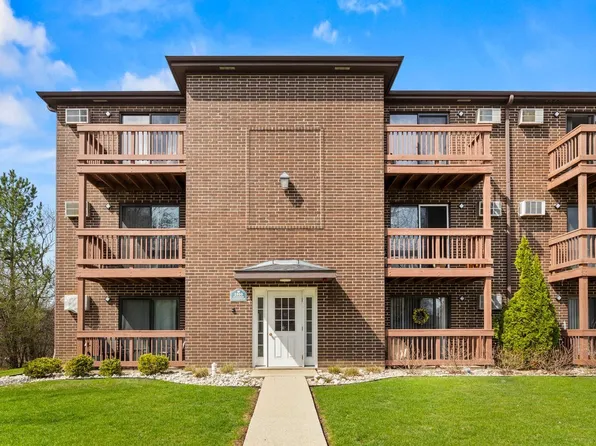 1000 Spruce St APT 2A, Glendale Heights, IL 60139