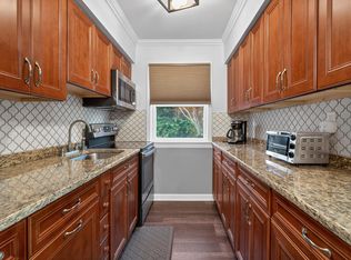 214 Avenue A APT B5, Bayonne, NJ 07002