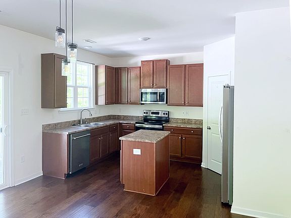 Kitchen with island