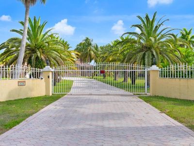 19191 SW 232nd St, Miami, FL, 33170