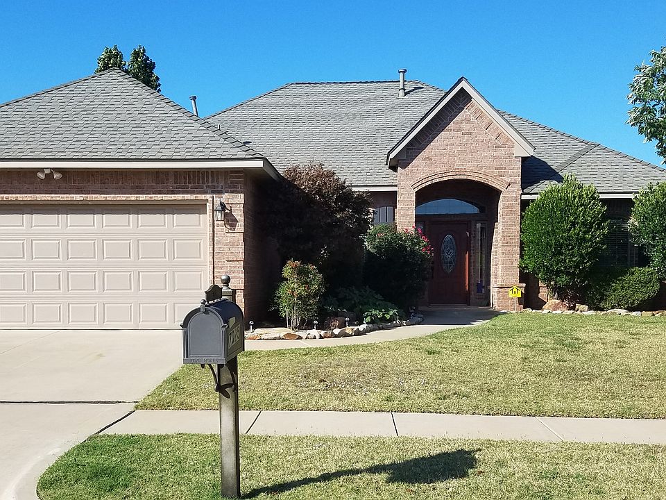 1st image of 7025 NW 131st Ter