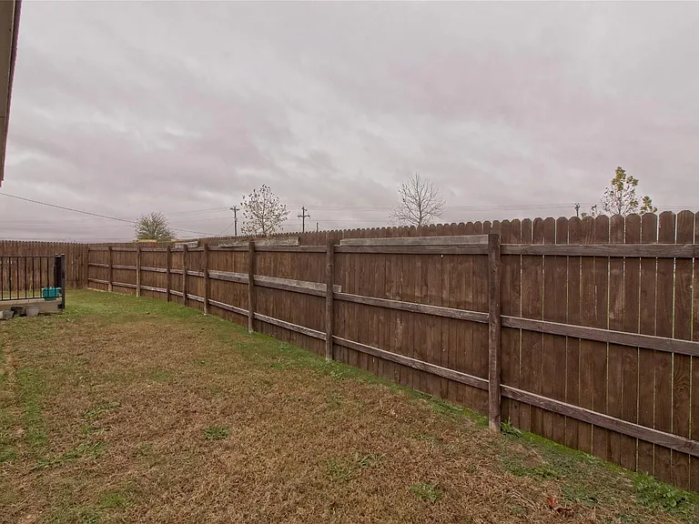 108 Circle Way — Photo 30