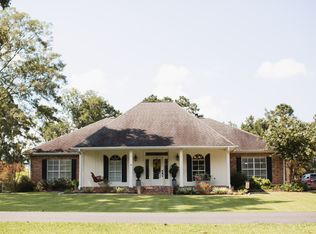 122 Helen Garland Dr, Opelousas, LA 70570