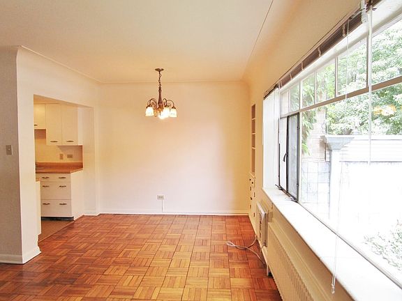 2nd image of 1135 N Grant St APT 102