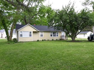 35 Hertzler Rd, Newport News, VA 23602