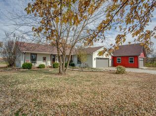 2949 Dockins Creek Ln, Millstadt, IL 62260