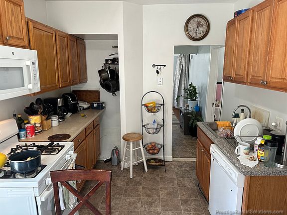 2nd image of 96 Nichols Ave #A