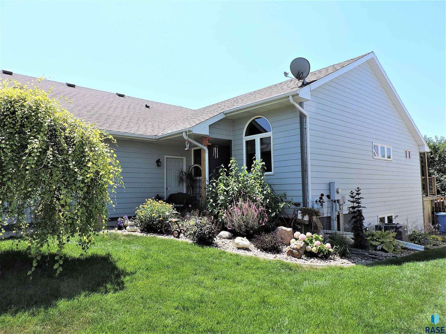 917 S Charlotte Ave, Sioux Falls, SD 57103 MLS 22304829 Zillow