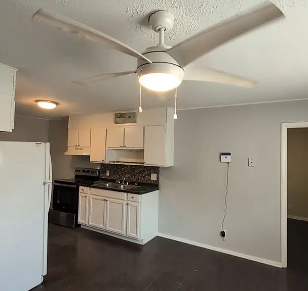1619 Jefferson St — Photo 10