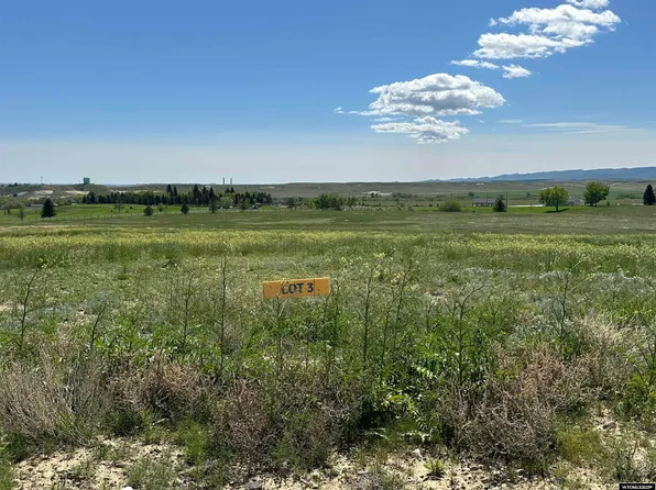 3 Canyon Ln, Glenrock, WY 82637