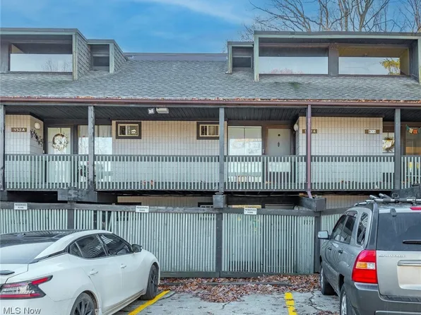 934 Snowfall Spur Unit 46A, Akron, OH 44313