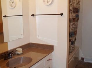 8822 Holmes St, Omaha, NE 68127