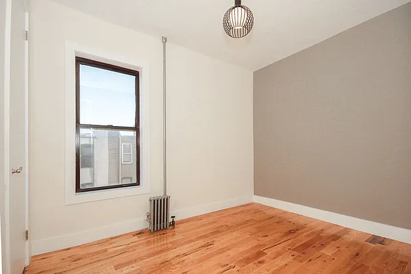 Rented by Nooklyn NYC LLC | media 24