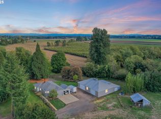 21841 SE Grand Island Loop, Dayton, OR 97114