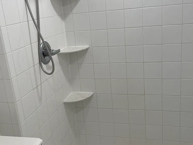 141 Dekalb Ave #B — Photo 3
