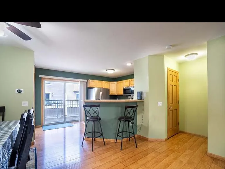 707 Cricket Ln #5 — Photo 3