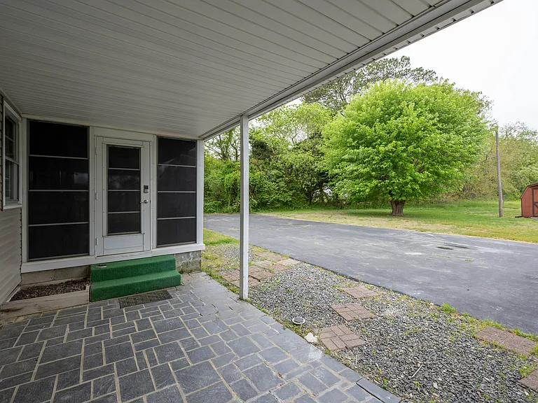 10359 Harrison Rd — Photo 11