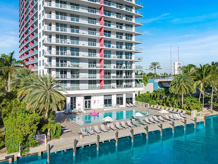2602 E Hallandale Beach Blvd #ID1514036P — Photo 36