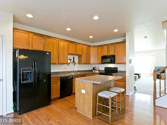 5th image of 313 Hamilton Ct