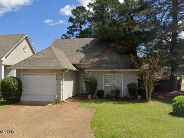 200 Shadow Lake Dr N, Clinton, MS 39056