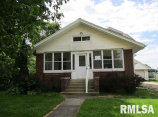 447 E Walnut St, Washburn, IL 61570