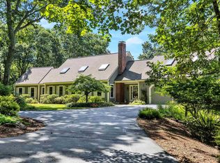 9 Roberts Rd, Amherst, NH 03031