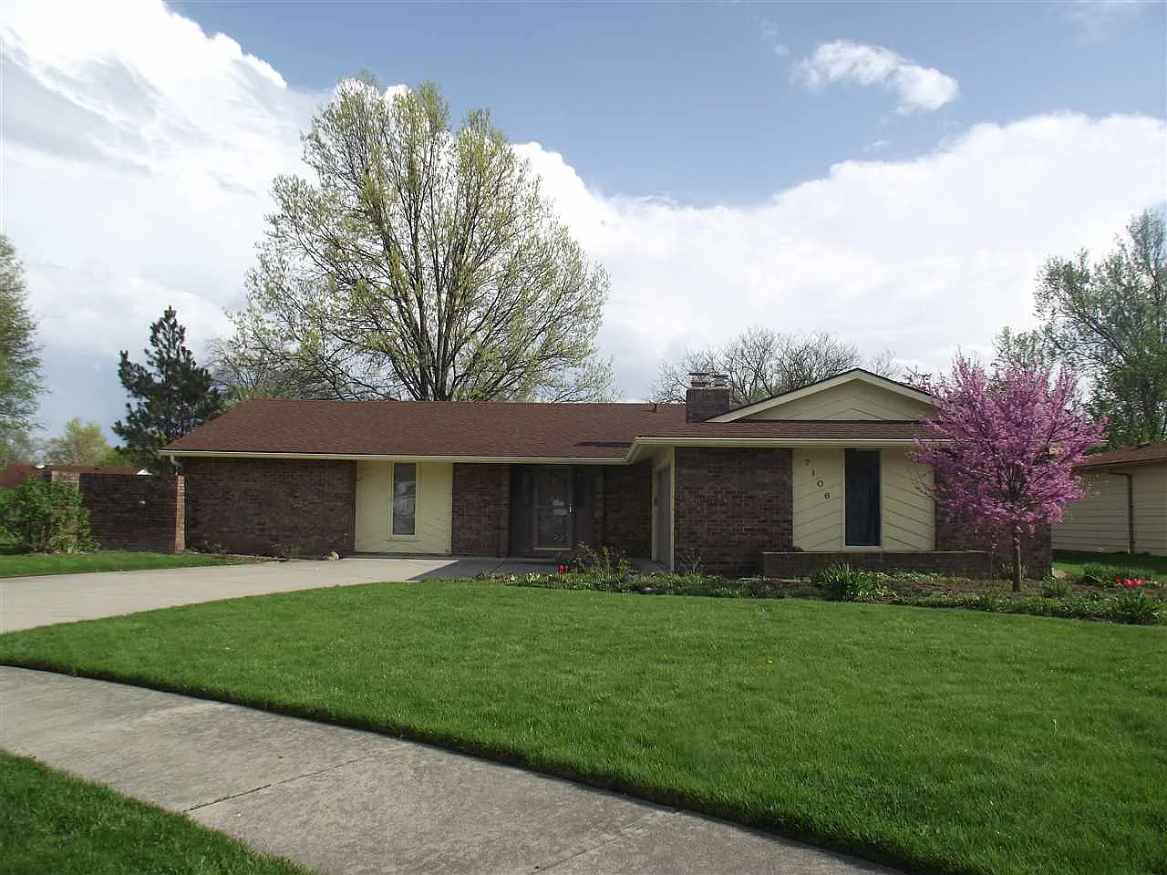 7106 Piegan Pl photo 1