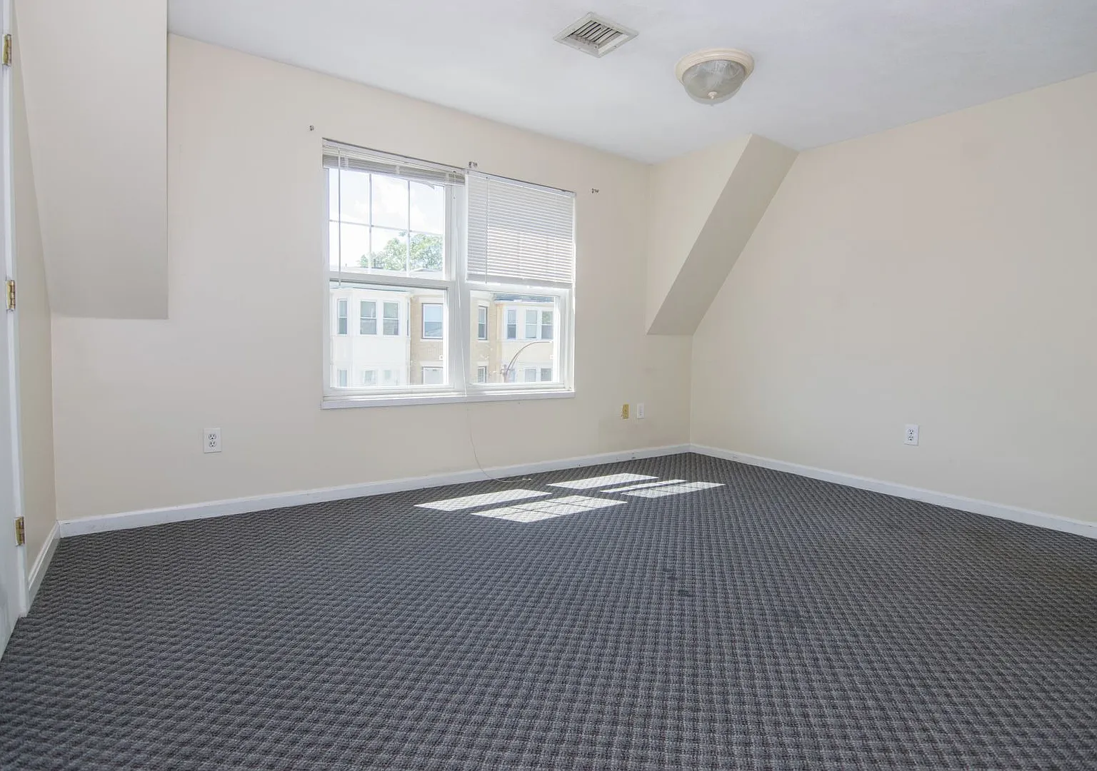 141 Glenville Ave #133 Boston MA 02134 — Photo 3