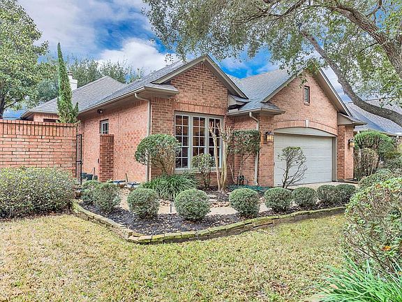 2nd image of 2602 Kittansett Cir