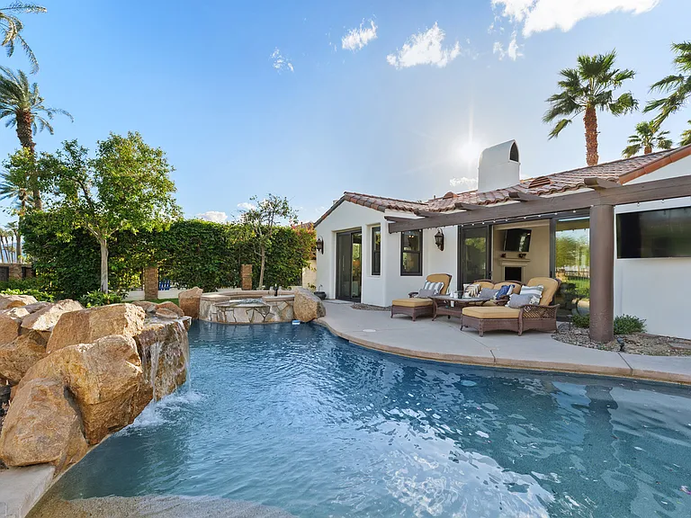 56408 Palms Dr — Photo 39