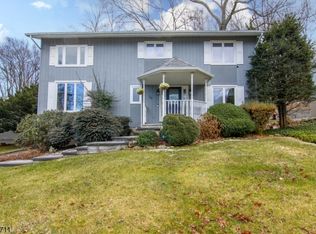 34 Warren Trl, Denville Twp., NJ 07834
