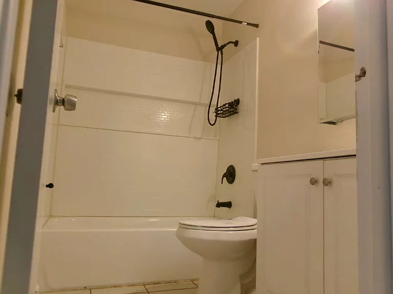 4380 Loomis Ave #C — Photo 12