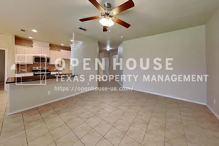 1716 Kachina Lodge Rd — Photo 3