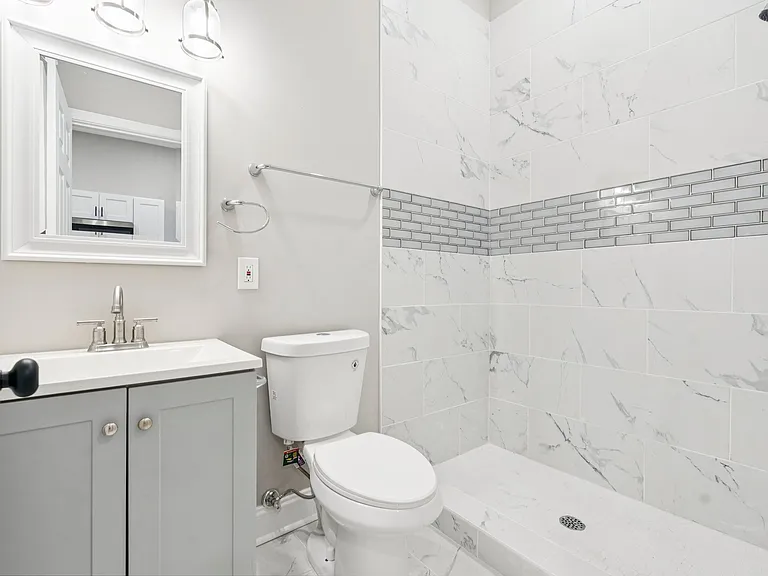 916 N Arlington Ave #3 — Photo 7