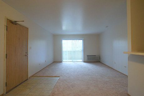 1st image of 1909 Country Dr APT 103